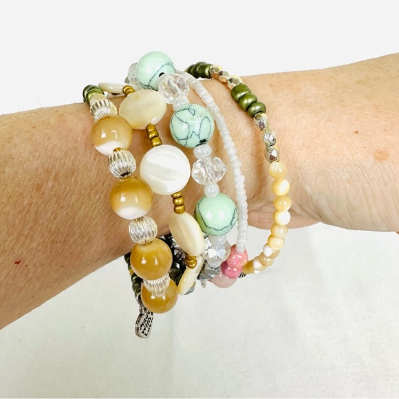 HANDMADE Memory wire Beaded Bracelet and Earring Set Sterling Silver Earwires - Picture 5 of 10